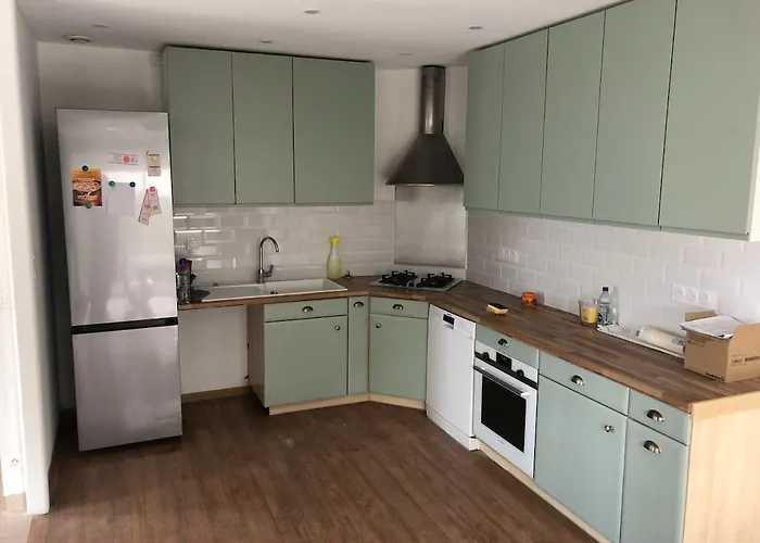 Maison Familiale De Plein Pied - Parking Gratuit *